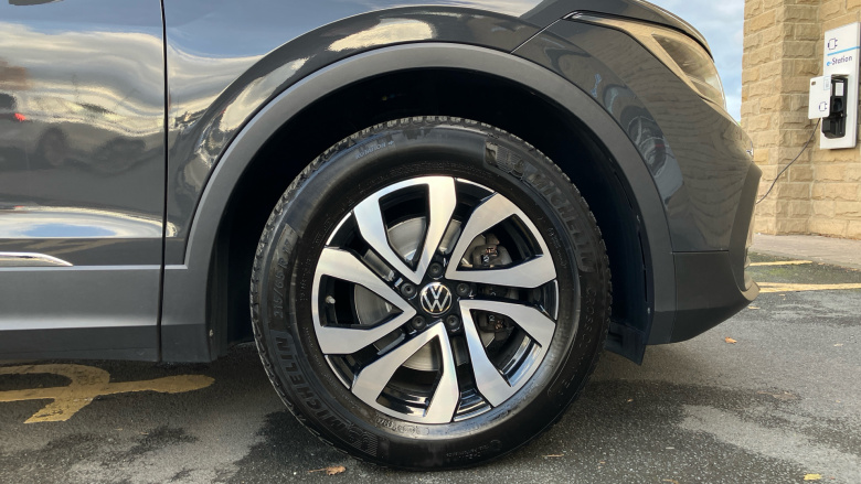 Volkswagen Tiguan 1.5 TSI 150 Active 5dr Petrol Estate